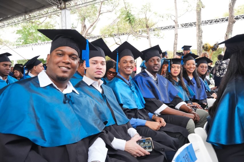 Études supérieures : la dépendance d’Haïti envers l’offre dominicaine